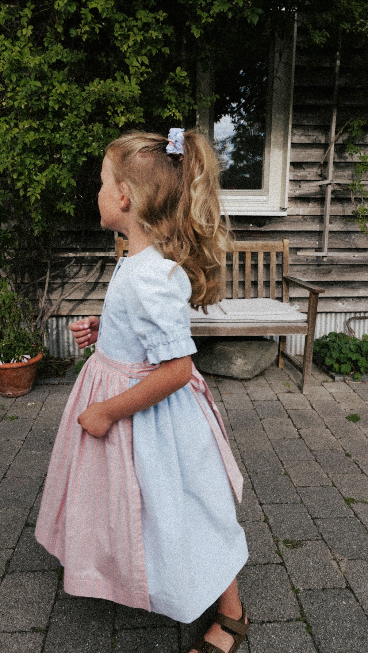 Dirndl ROYA TIMELESS Cord Hellblau x Rosa